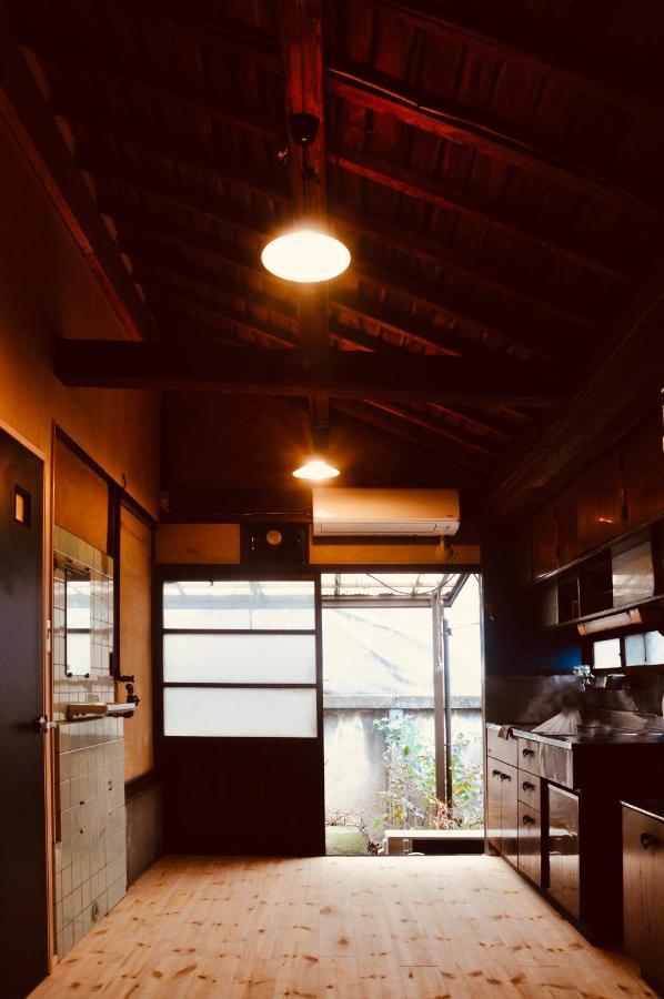 Bakushuku Den Guest House Brew Matsuyama  Exterior foto