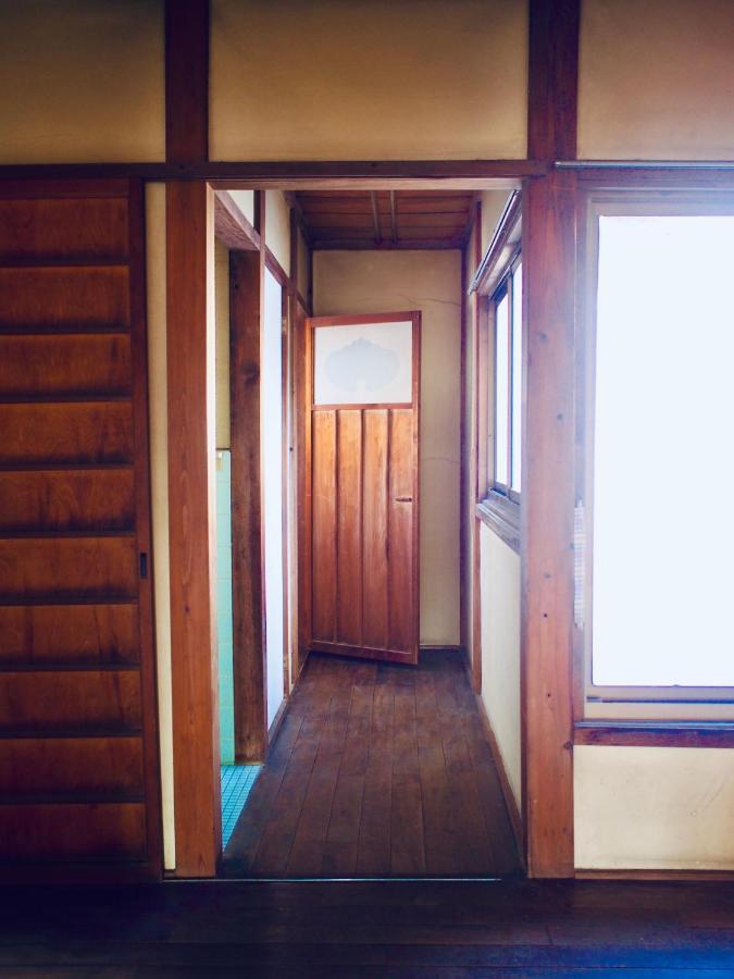 Bakushuku Den Guest House Brew Matsuyama  Exterior foto